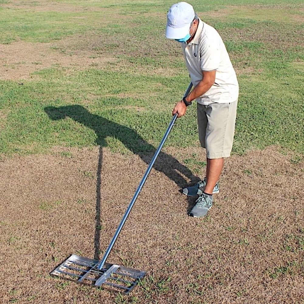 Lawn Lute: 75cm Yard Spreader: image 4