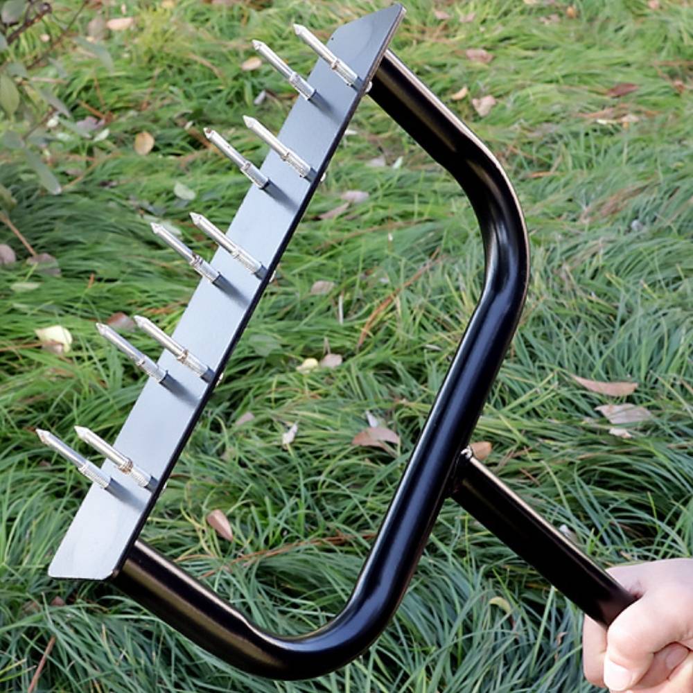 Manual Lawn Spike Aerator: image 5